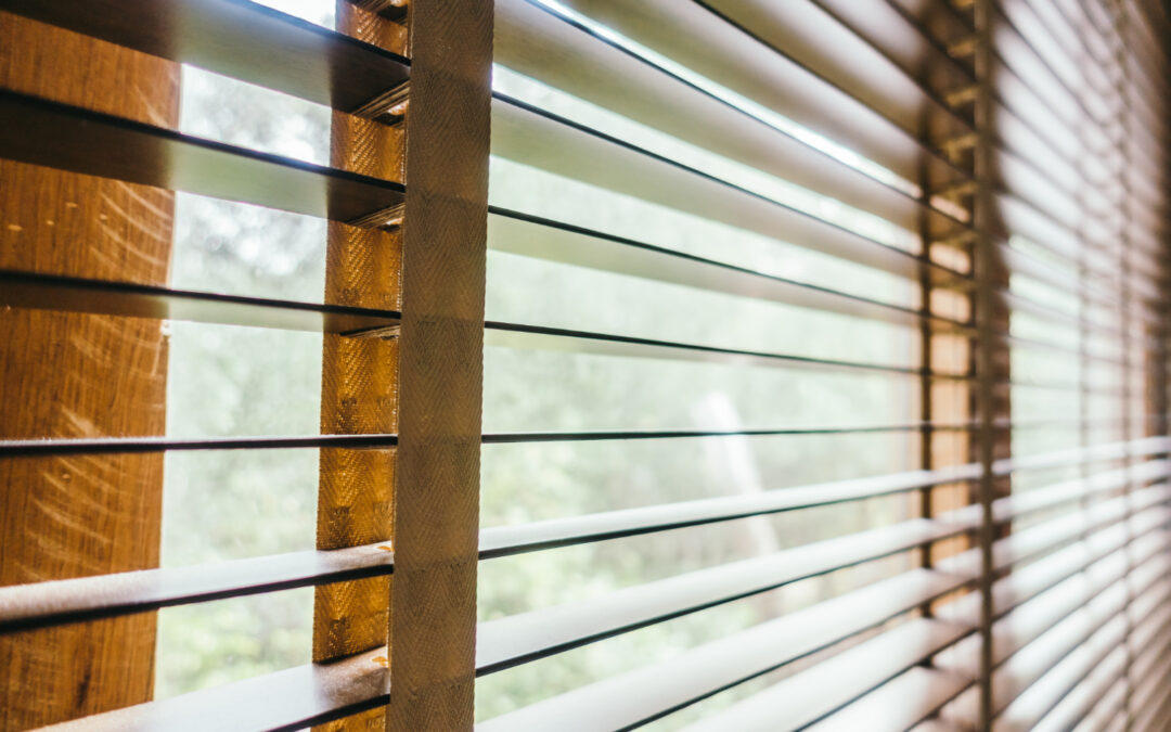 Aluminium or Wooden Venetian Blinds for SA Homes