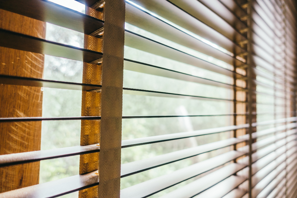 Aluminium or Wooden Venetian Blinds for SA Homes